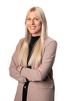 Porträt von Carina Schneid